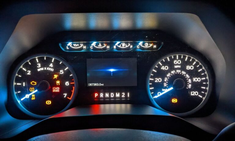 Ford diagnostic trouble codes: common errors with decodings and solutions