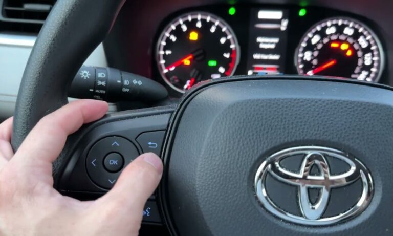 Toyota RAV4 oil service interval reset: instructions for all generations