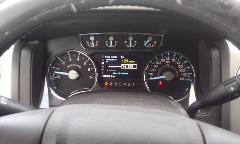 How to reset the service light and oil life reminder on Ford F-150 for 2009–present models