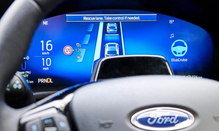How to turn on cruise control on Ford vehicles: step-by-step guide